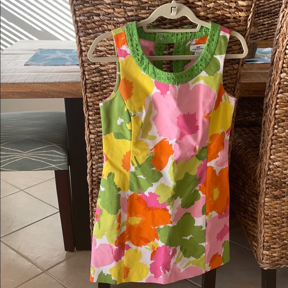 Vineyard Vines shift dress